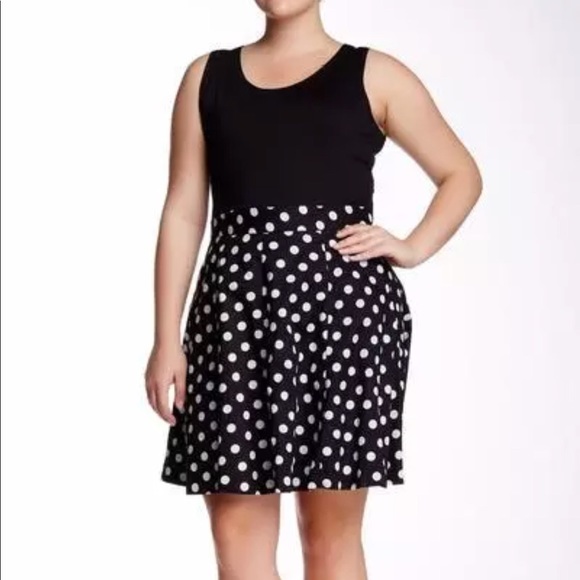 Amanda & Chelsea Dresses & Skirts - NWT Chelsea Amanda Polka Dot Skirt